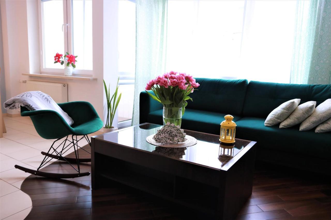 Stylish And Spacious By Cooee Apartments Warsawa Bagian luar foto